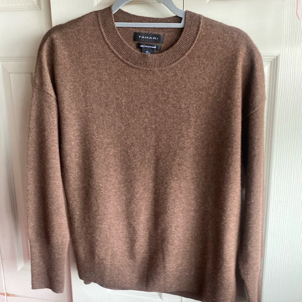 Tahari NWT Cashmere Crewneck Long Sleeve Ribbed Wide Cuff Pullover large - Picture 1 of 12